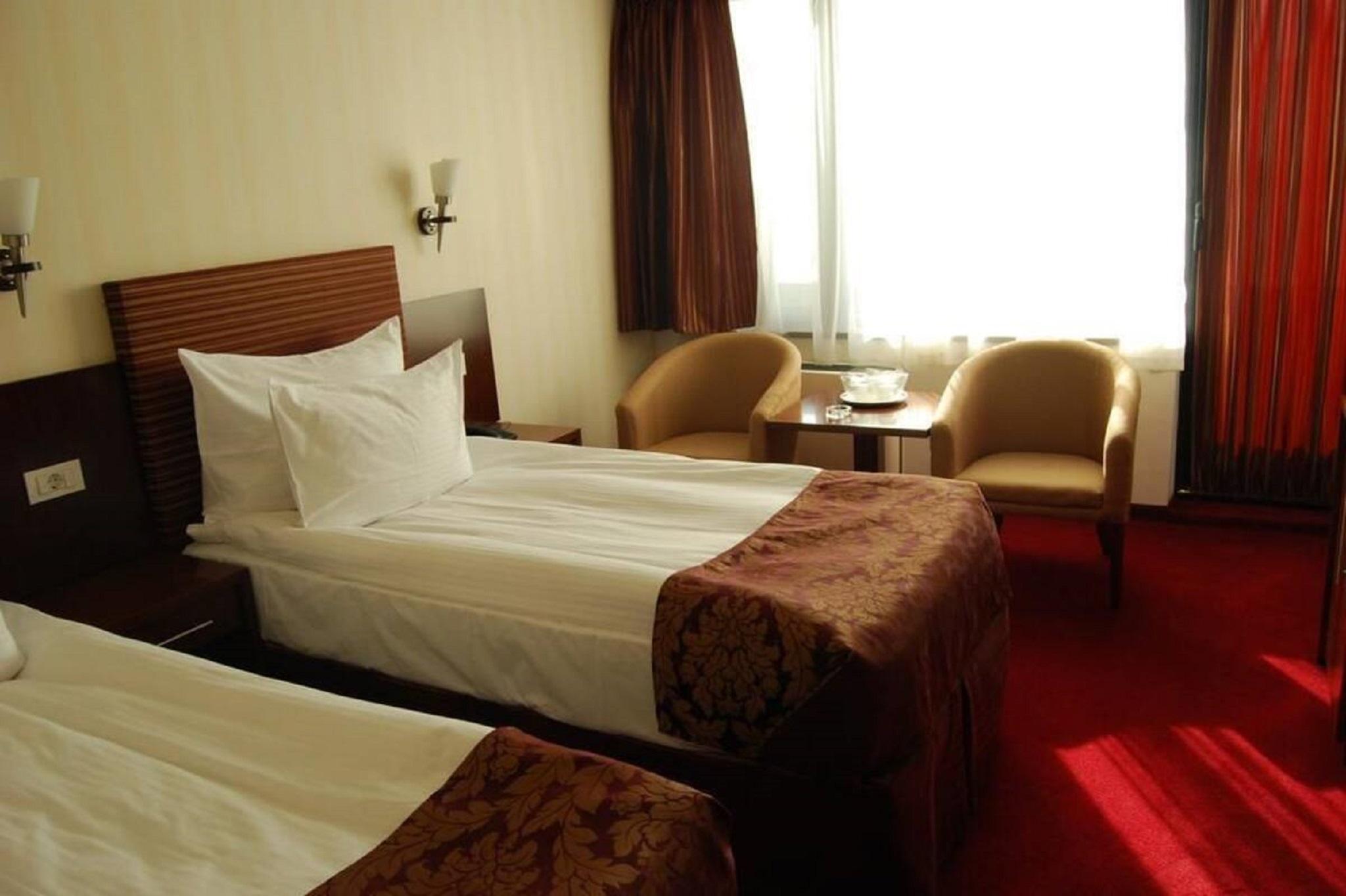 Grand Hotel Napoca Kluż-Napoka Zewnętrze zdjęcie